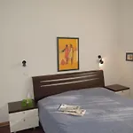 Cozy Flat With Garden And Swimming Pools-beahost