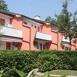 Cozy Flat With Garden And Swimming Pools-beahost Bibione