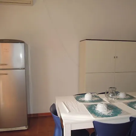 Cozy Flat With Garden And Swimming Pools-beahost *