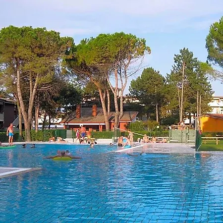 Cozy Flat With Garden And Swimming Pools-beahost شقة بيبيوني