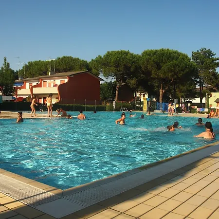 Cozy Flat With Garden And Swimming Pools-beahost Appartamento *