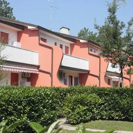 Appartamento Cozy Flat With Garden And Swimming Pools-beahost *