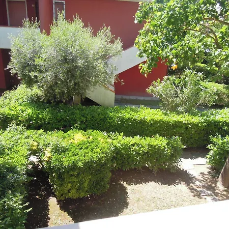 Cozy Flat With Garden And Swimming Pools-beahost * Bibione