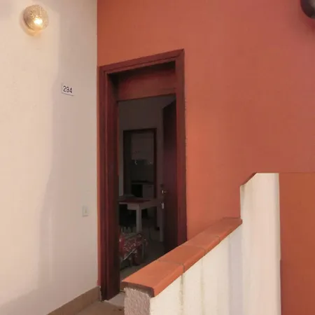 Appartamento Cozy Flat With Garden And Swimming Pools-beahost *