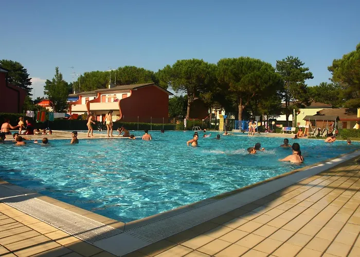 Appartement Cozy Flat With Garden And Swimming Pools-beahost *