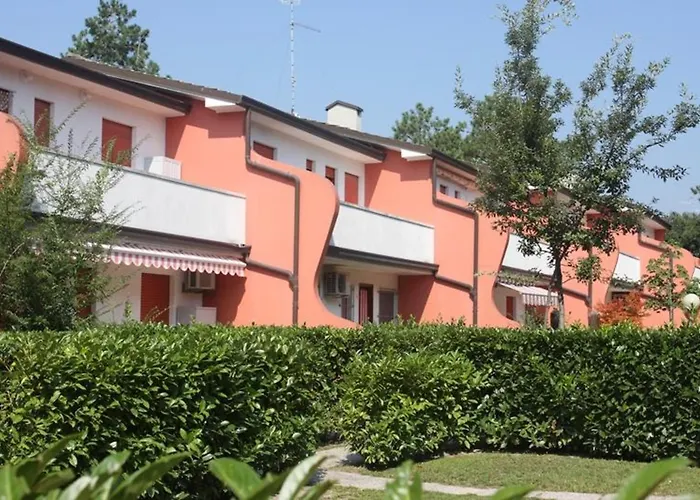 Cozy Flat With Garden And Swimming Pools-beahost Bibione
